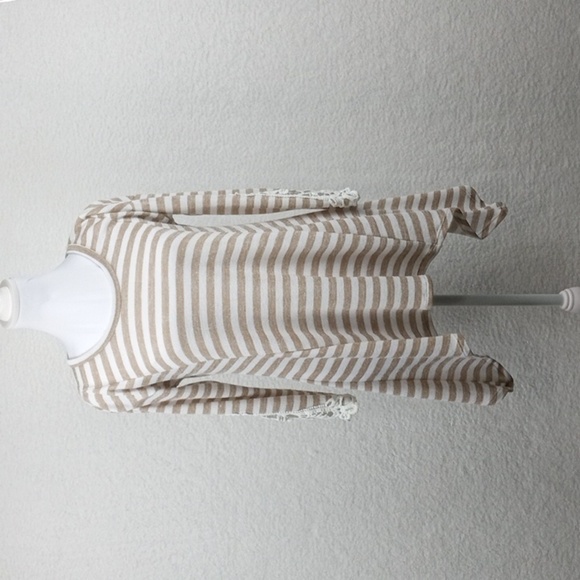 Women's Size Small Asymmetrical Long Sleeve Tunic. - Picture 1 of 11